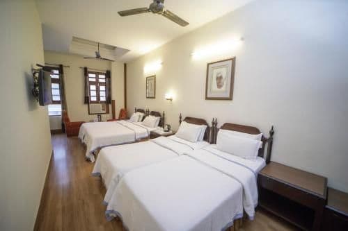 Family Room (4 Adults)
