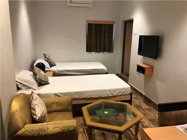 Deluxe Double or Twin Room