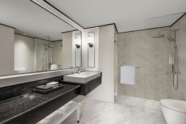 Premium Room, 1 King Bed, City View