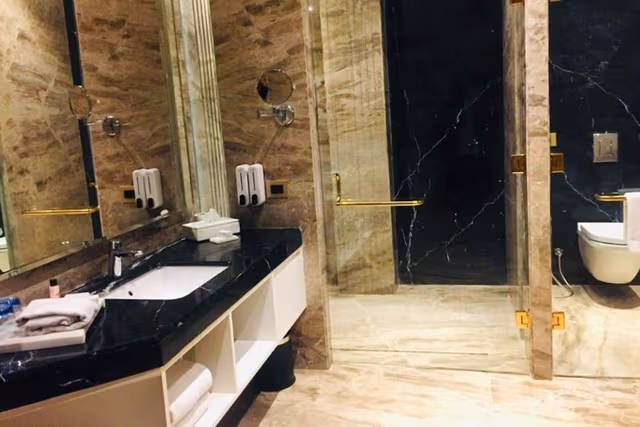Luxury Suite