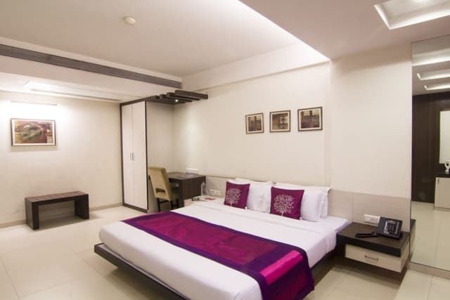 Executive Room, 1 King Bed