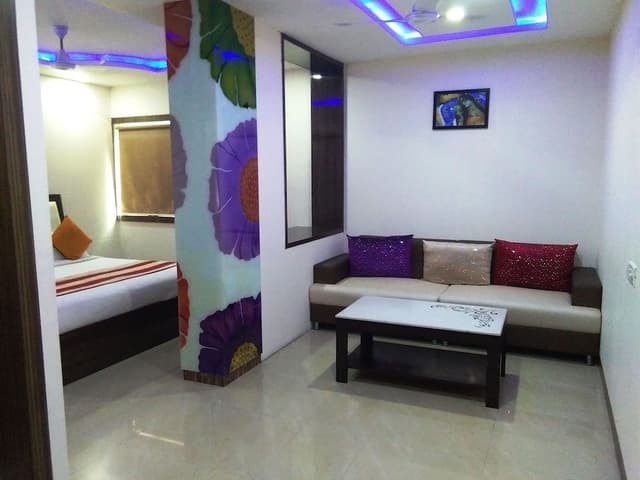 Presidential Room