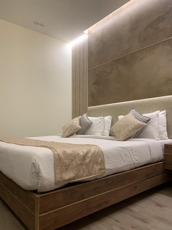 Super Deluxe Room