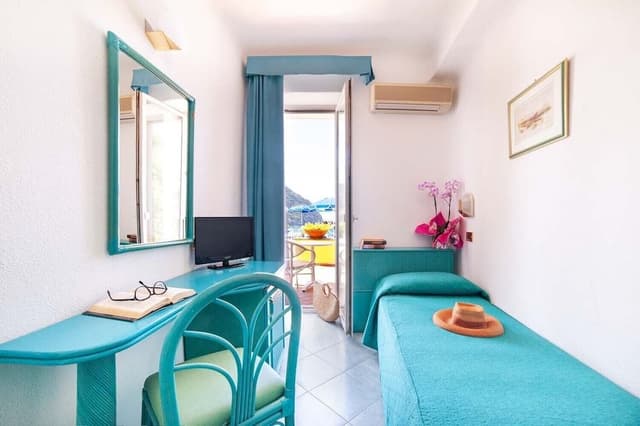 Standard Single Room, Garden View