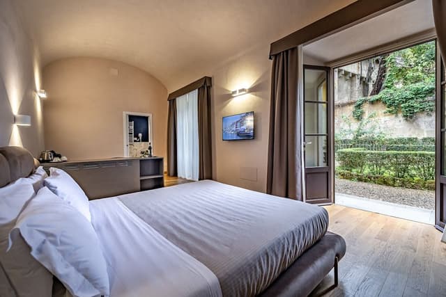 Superior Double or Twin Room, Garden View
