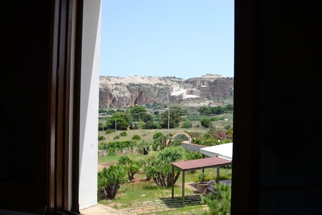Deluxe Triple Room, Multiple Beds, Ensuite, Partial Sea View