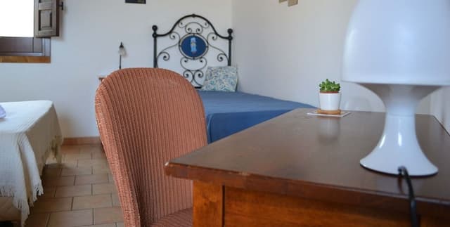 Deluxe Triple Room, Multiple Beds, Ensuite, Partial Sea View