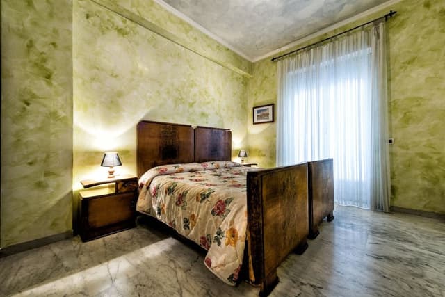 Triple Room with Shared Bathroom