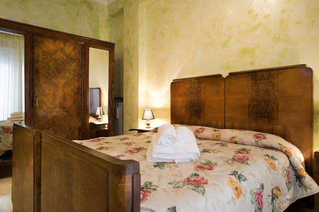 Triple Room with Shared Bathroom