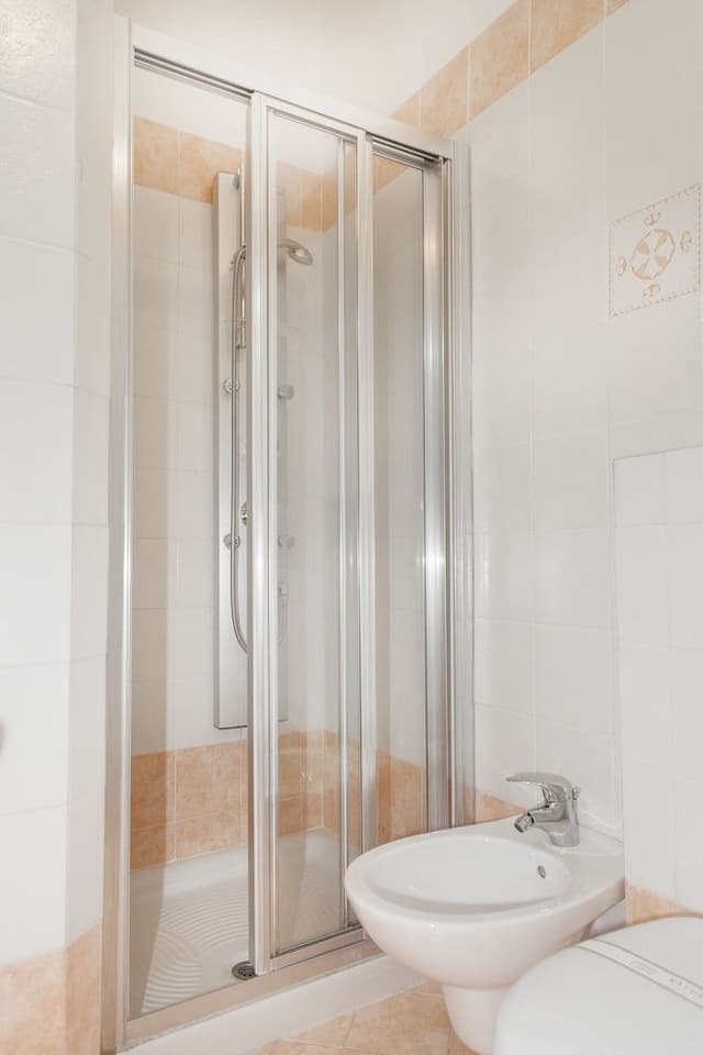 Standard Double or Twin Room, Ensuite