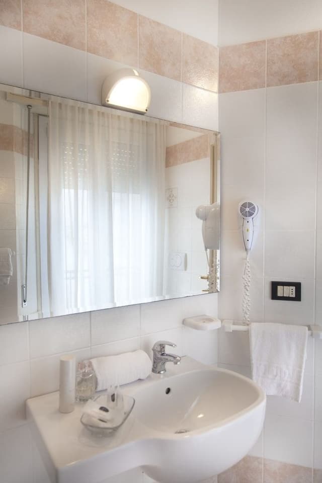 Standard Double or Twin Room, Ensuite