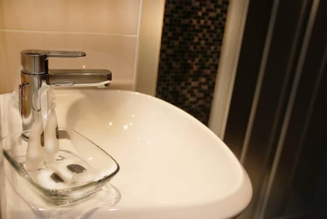 Standard Double or Twin Room, Ensuite
