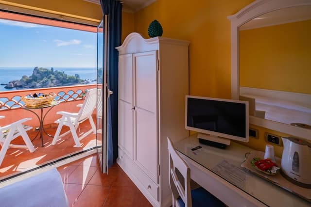 Deluxe Double or Twin Room, Sea View