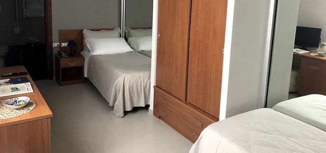 Economy Twin Room (Internal View)