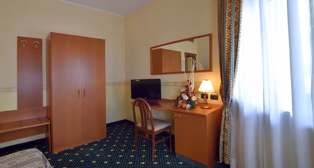 Standard Room, 2 Twin Beds