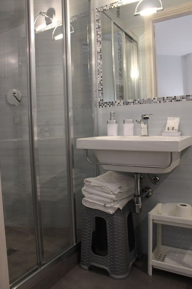 Quadruple Room, Sea View