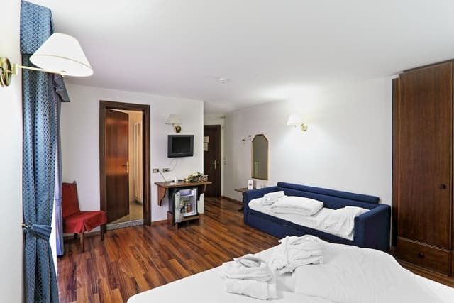 Classic Triple Room