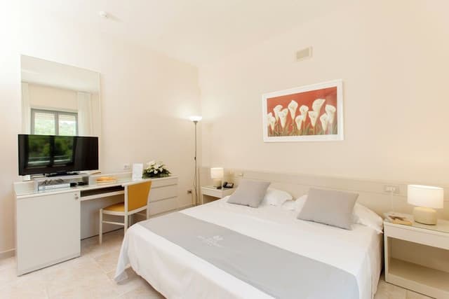 Standard Double Room, Hill View