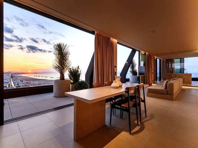 Victoria Penthouse