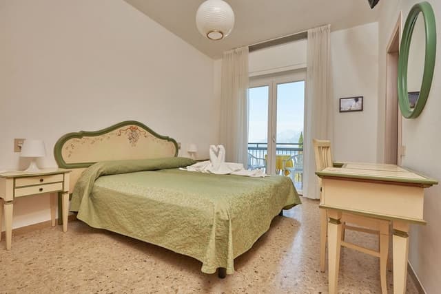 Double Room, Lake View