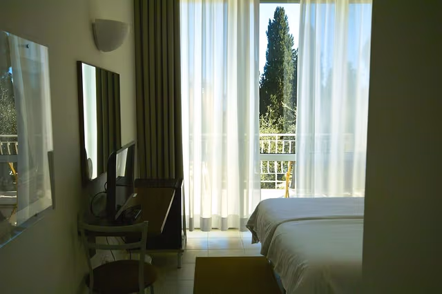 Premium Double Room, Terrace, Partial Sea View