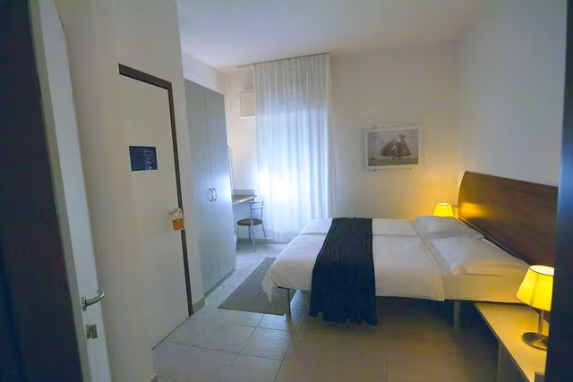 Economy Double Room (lateral garden view)