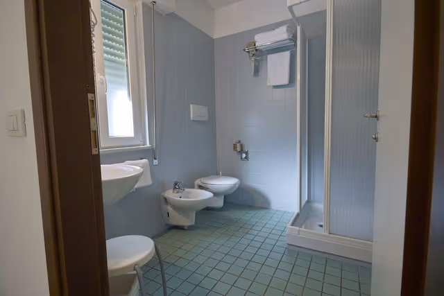 Economy Double Room (lateral garden view)