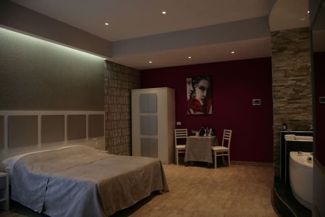 Superior Triple Room, Hot Tub