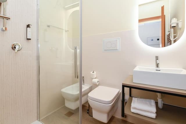 Executive Room, 1 Double Bed, Non Smoking (French Size Bed 140 Cm)