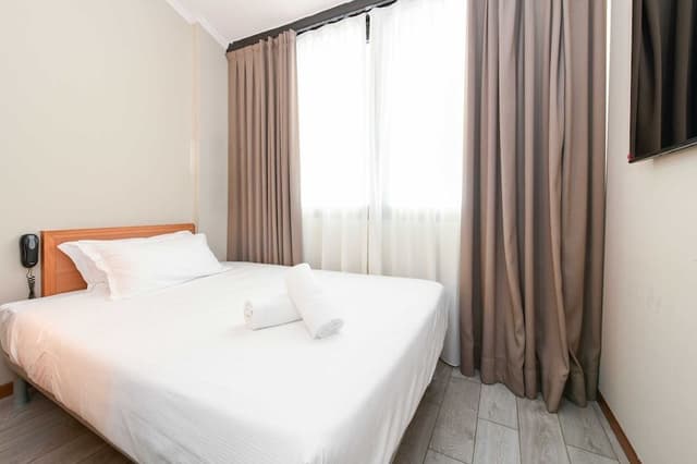 Classic Room, 1 Double Bed, Non Smoking (French Size Bed 140 Cm)