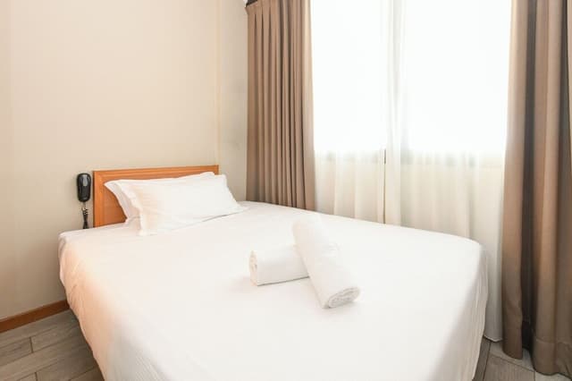 Classic Room, 1 Double Bed, Non Smoking (French Size Bed 140 Cm)