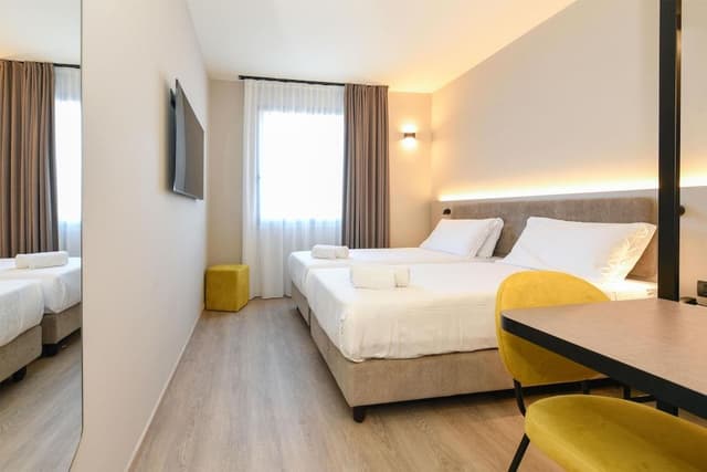 Executive Room, 1 Double Bed, Non Smoking (French Size Bed 140 Cm)