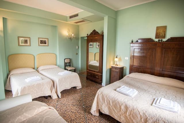 Comfort Quadruple Room