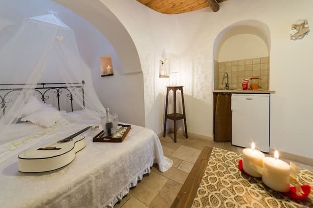 Traditional Double Room, Courtyard View