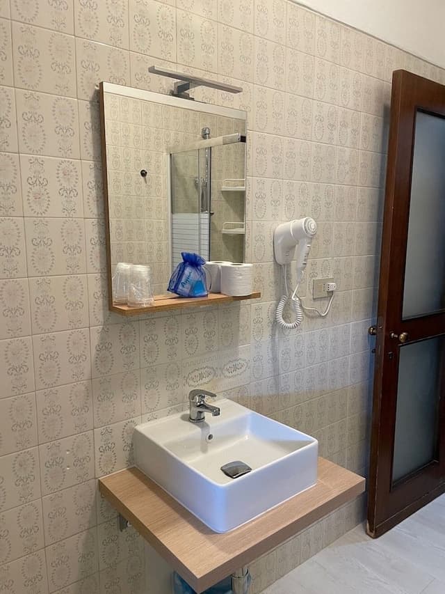 Classic Twin Room