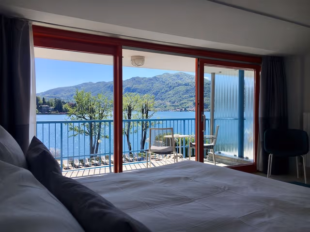 Double or Twin Room, Lake View (No Lift)
