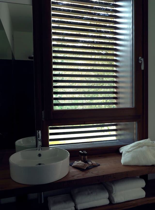 Room Lake View
