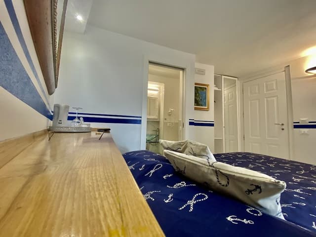 Standard Room, 1 King Bed, Air conditioning, Ground Floor