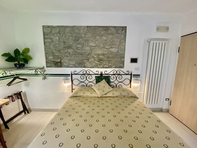 Superior Room, 1 King Bed, Air conditioning, Vineyard View
