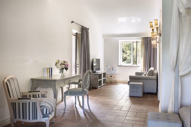 Romantic Suite, 1 King Bed, Vineyard View, Annex Building