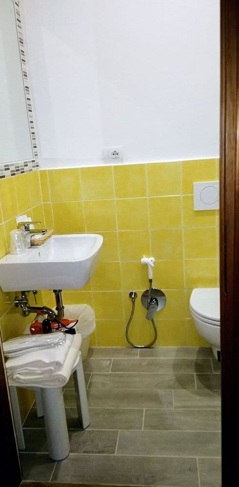 Deluxe Room, Private Bathroom