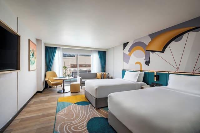 Room, Pool View (Stylish Twin, Sunkissed)
