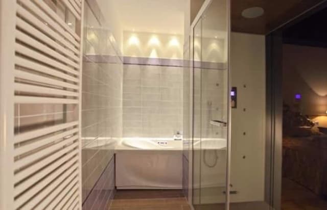 Suite, 1 King Bed
