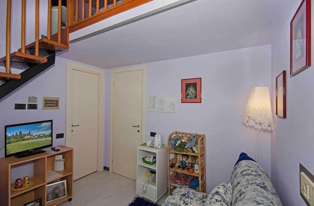Family Room, 2 Bedrooms
