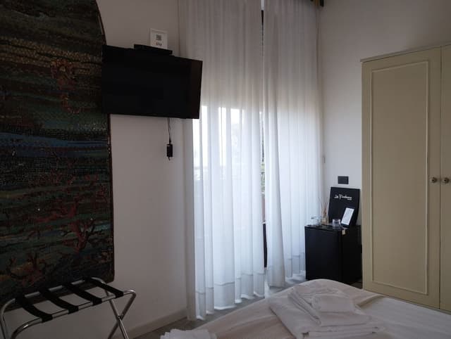 Standard Room, Balcony, Lake View