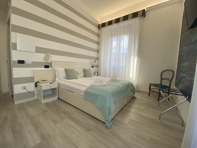 Standard Room, Balcony, Lake View