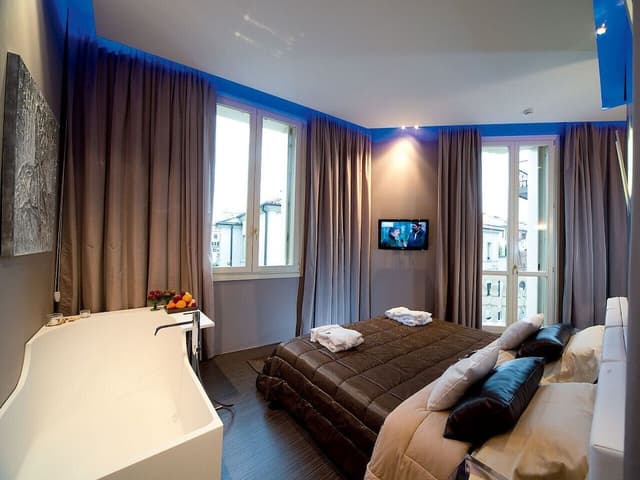 Luxury Suite, 1 Bedroom, Balcony