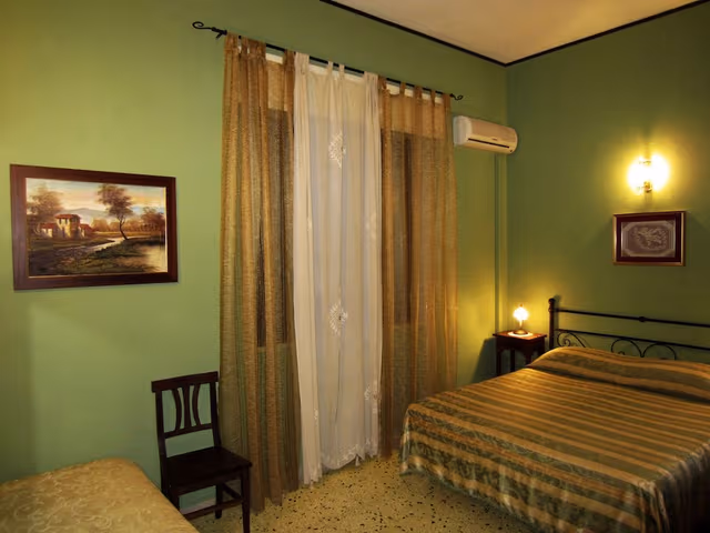 Classic Double Room