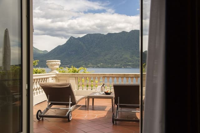 Sky Room, Terrace, Lake View