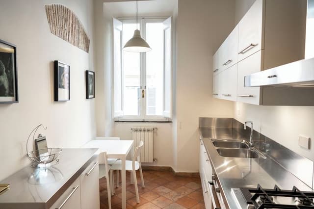 Artsy and Elegant Apartment near Pantheon (Via di Santo Stefano del Cacco)